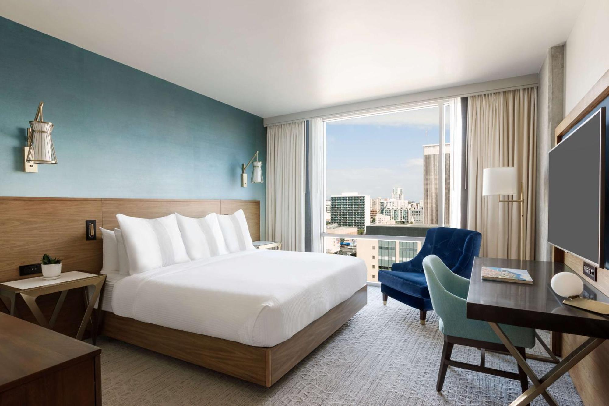 King Room City View Hearing Access