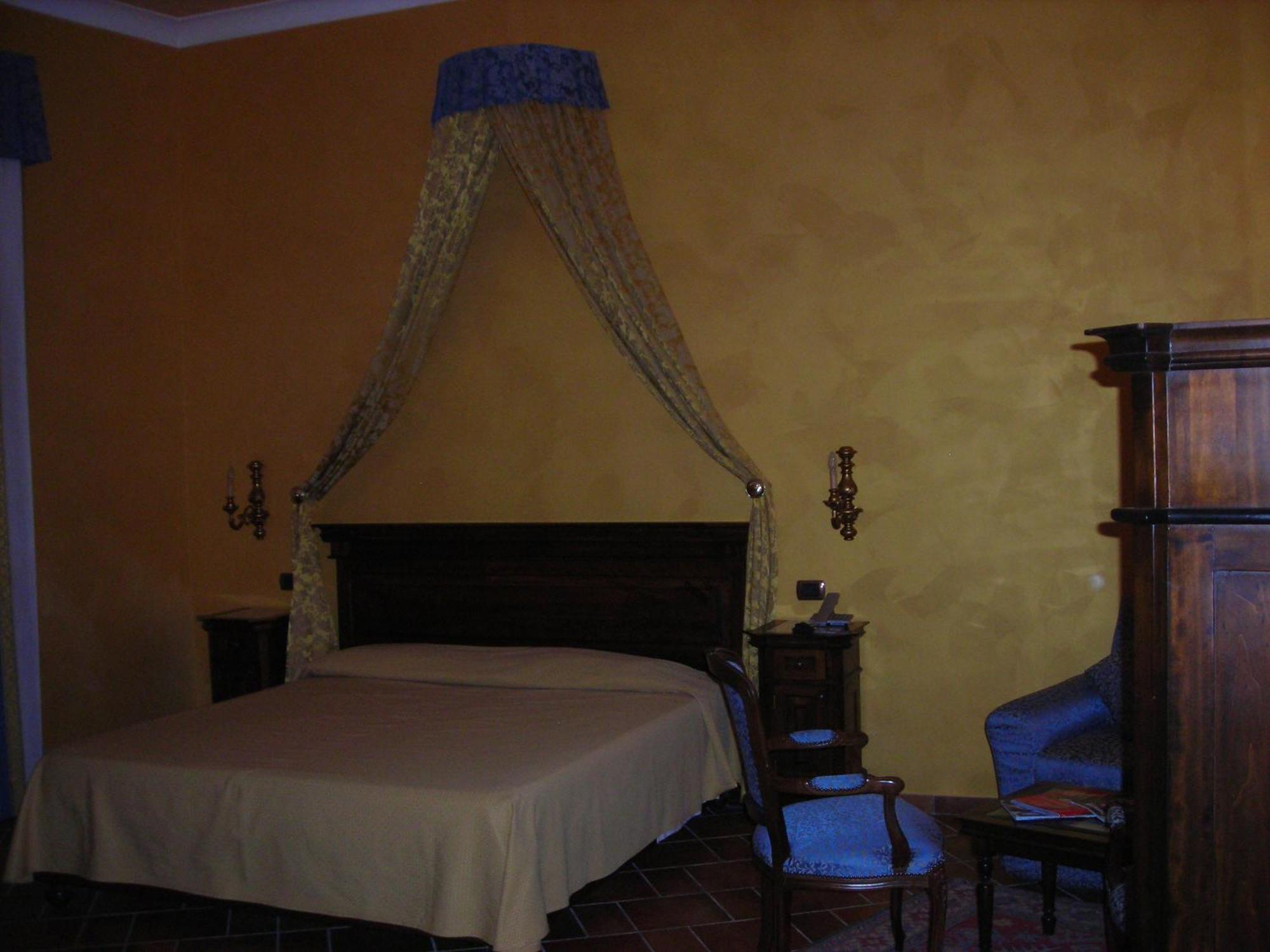 Queen Room Two Queen Beds Oceanfront,1704882846:JPEG