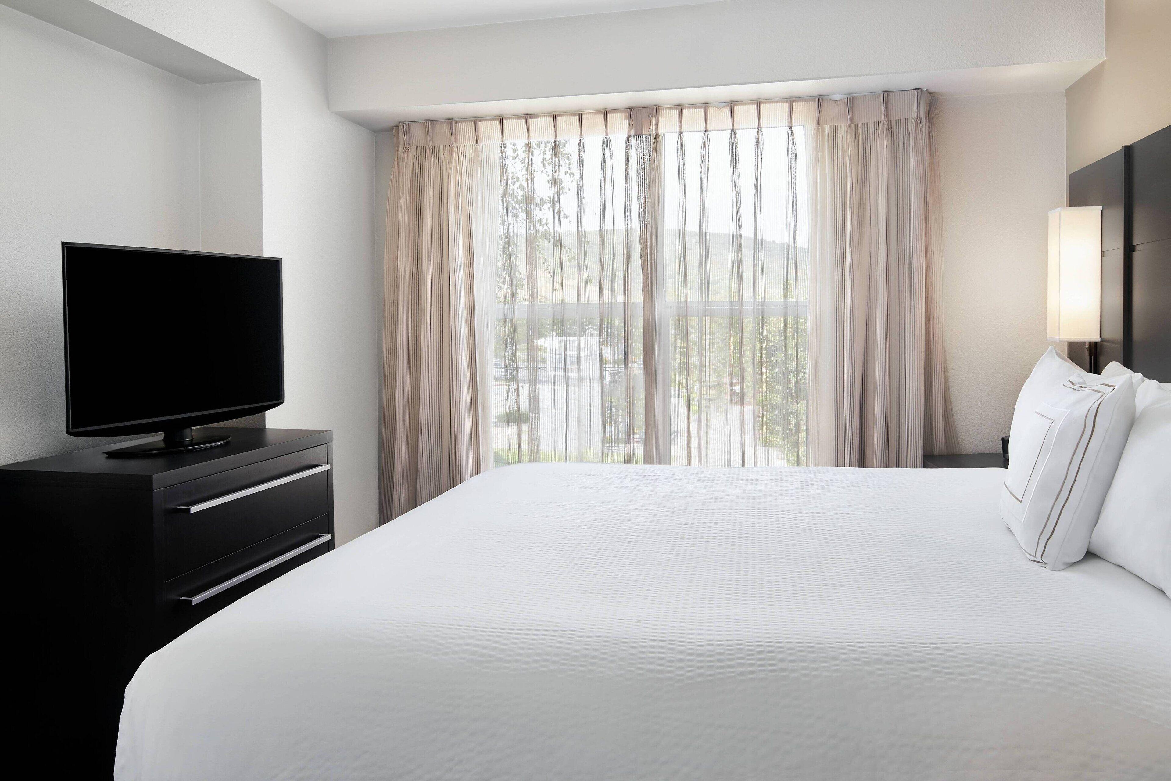 One-Bedroom King Suite Sofa Bed