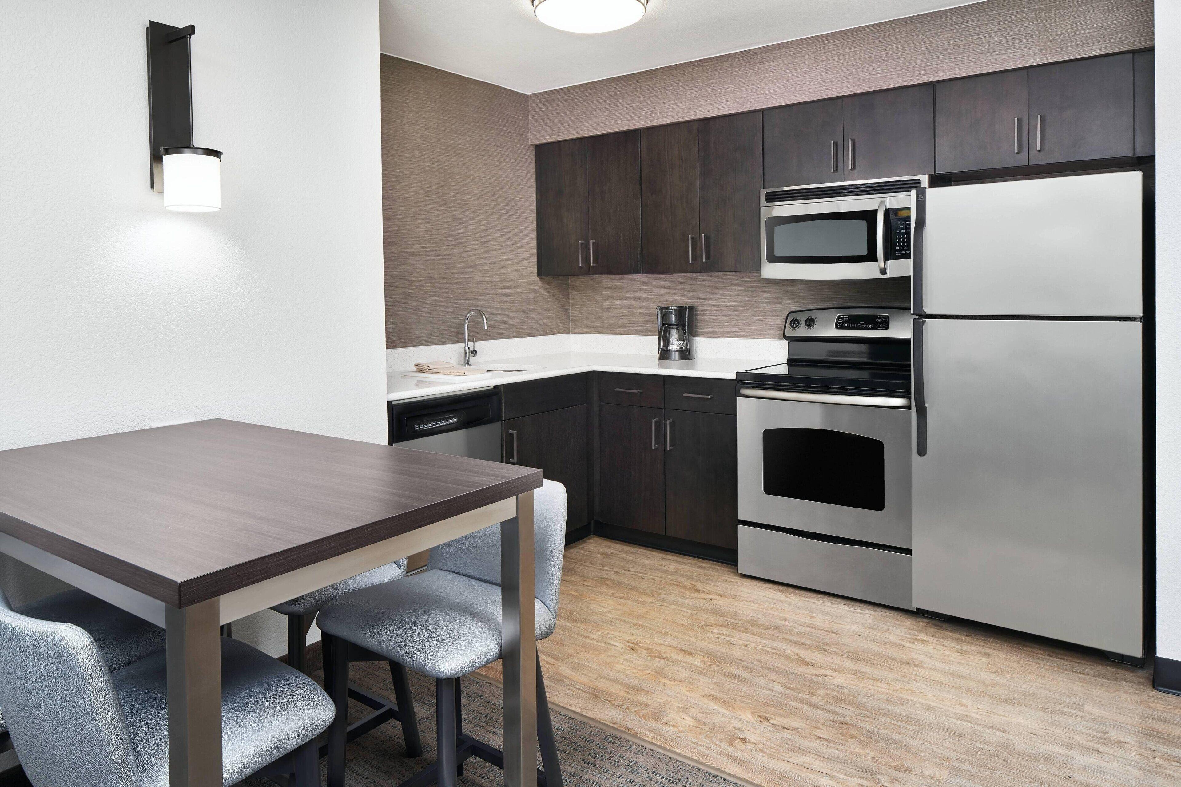 Large Two-Bedroom Suite One King One Queen Sofa Bed