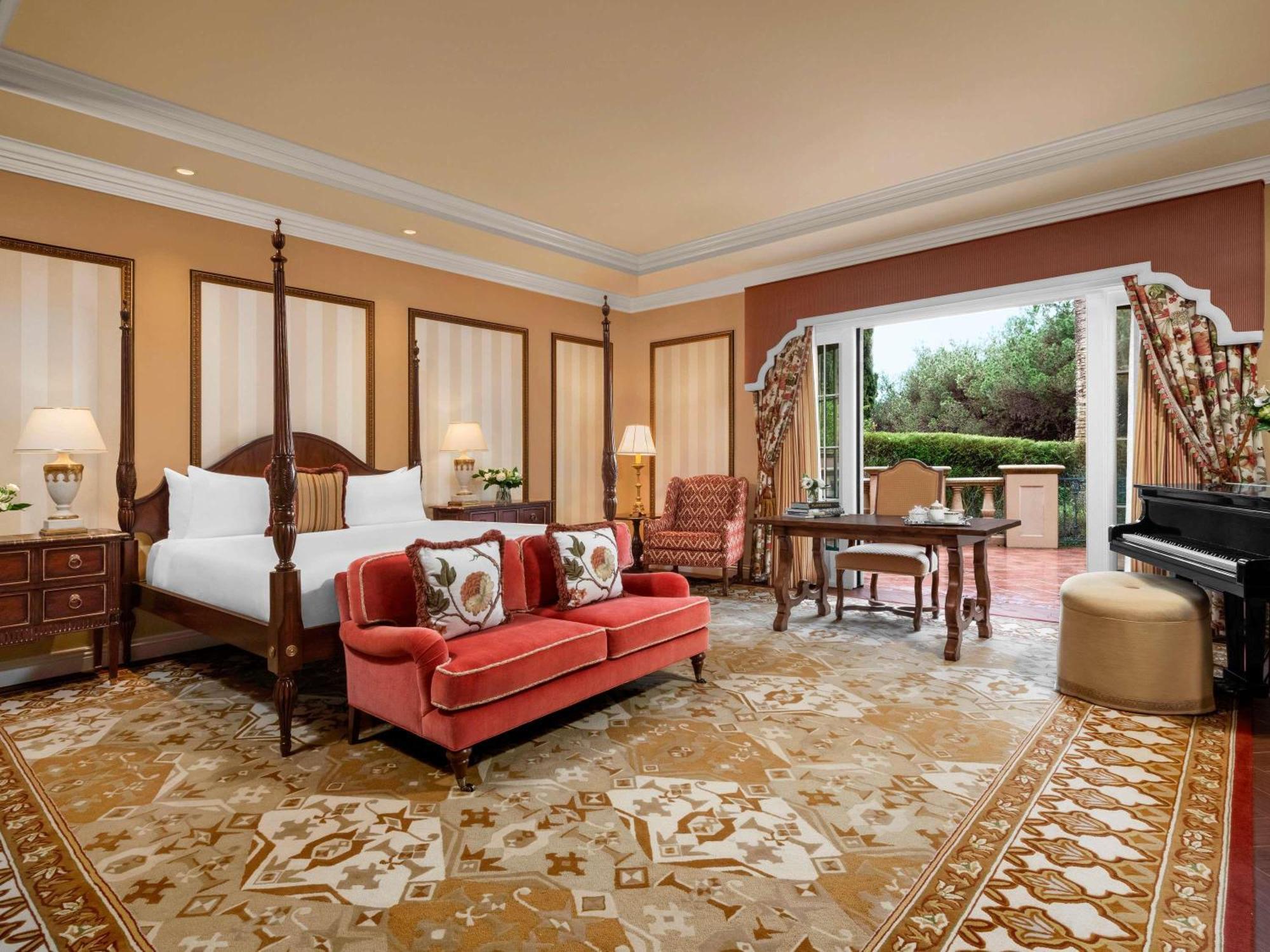 Three-Bedroom Villa Sorrento