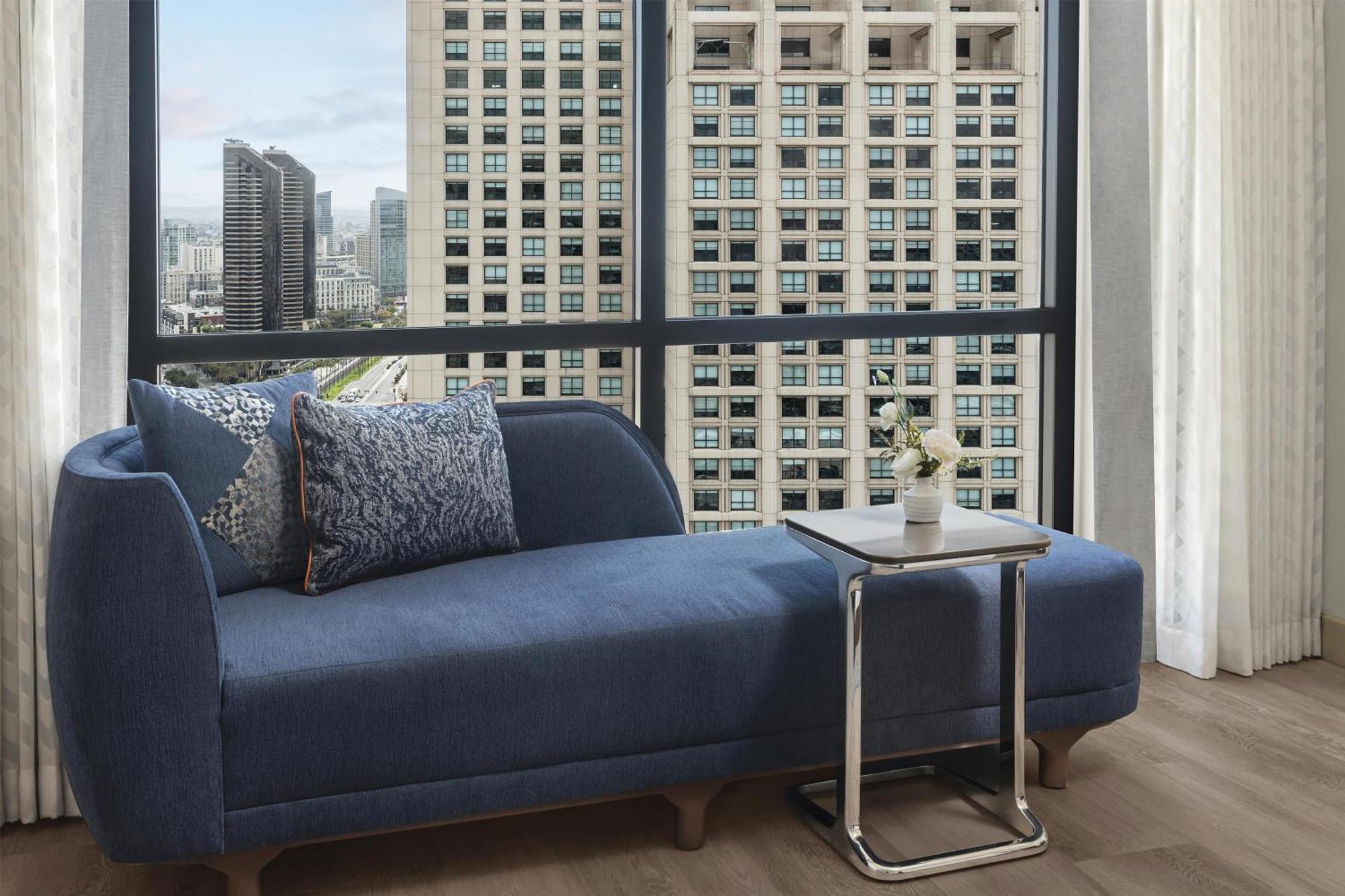 Signature King Suite