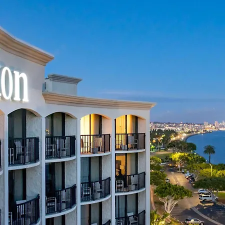 Hilton San Diego Airport/Harbor Island-2