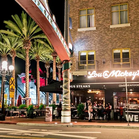 Hilton San Diego Gaslamp Quarter-3