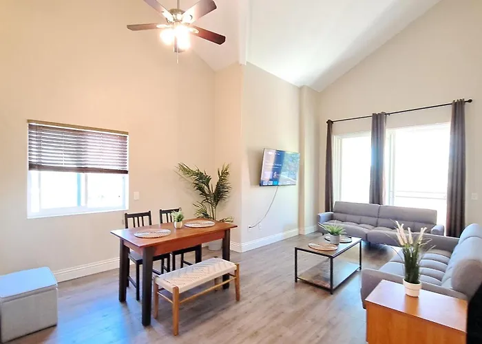 Venetian La Jolla 2 Bedroom Condo Luxury Furnished Near Beach And Utc Mall San Diego
